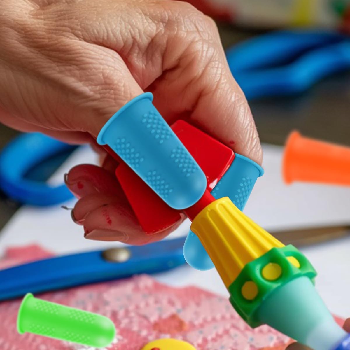 EZ LIVING 12Pcs Finger Protector for Cutting Vegetables, 4 Sets Silicone Finger Gloves for Guitar and Kitchen, 3 Sizes Included